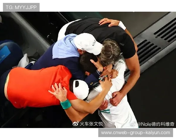 乔科维奇连续使用切球战术稳住局面