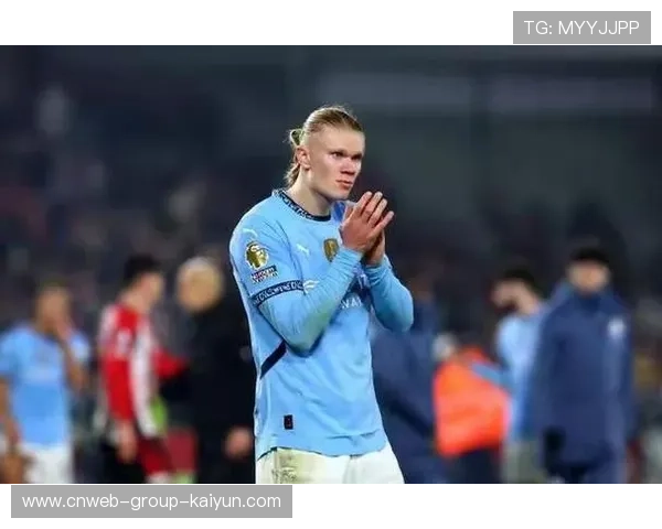 哈兰德门前抢点闪电破门